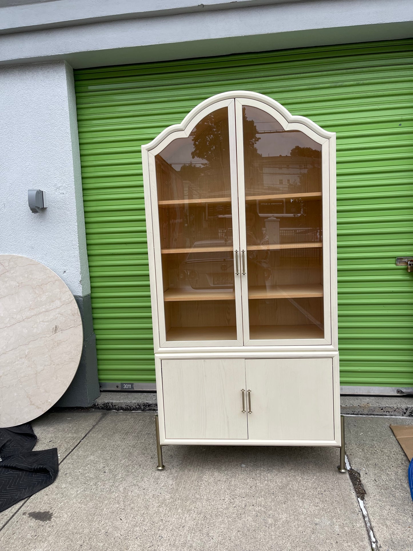 Livia Cabinet Hutch