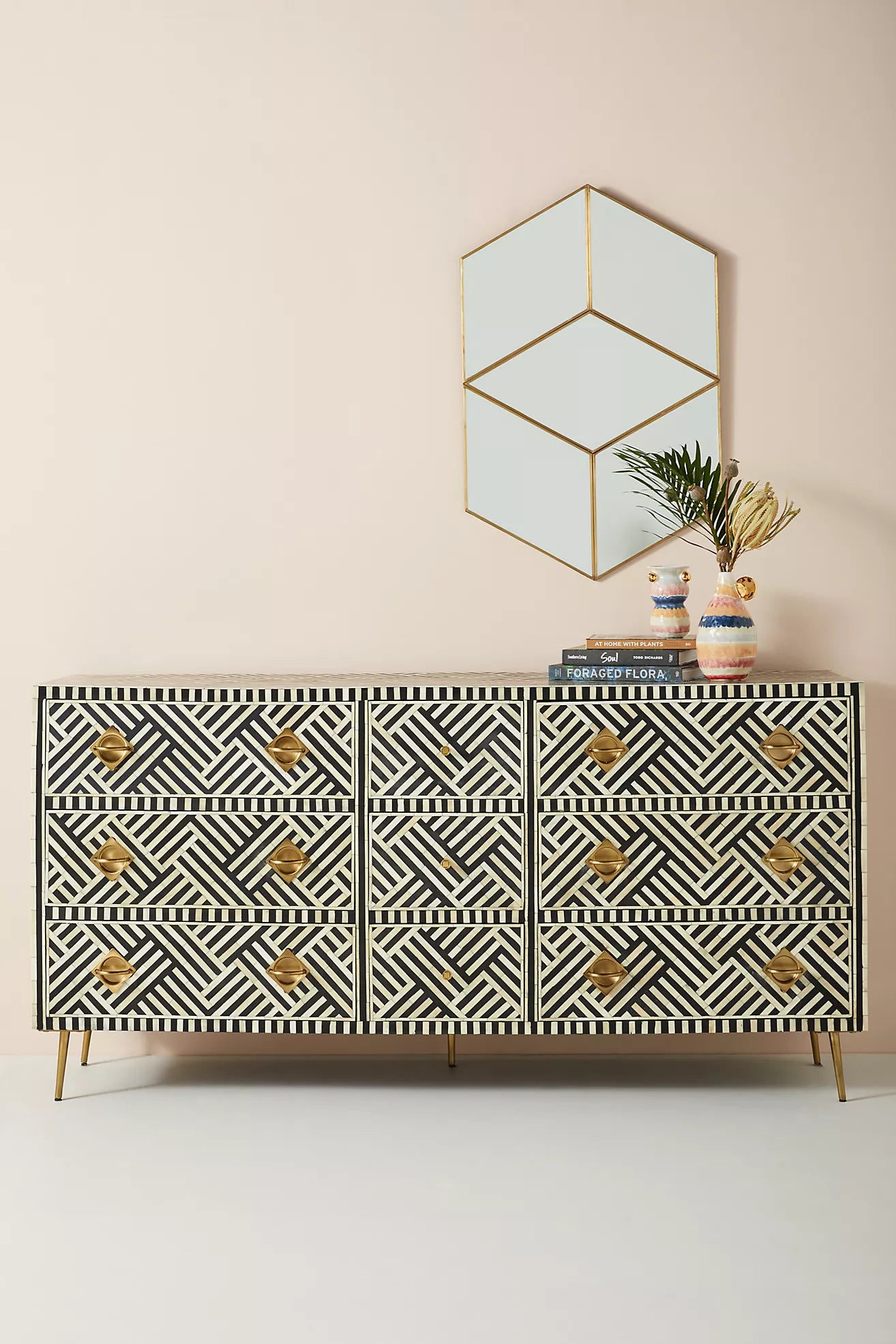 Geometric Optical Inlay Dresser